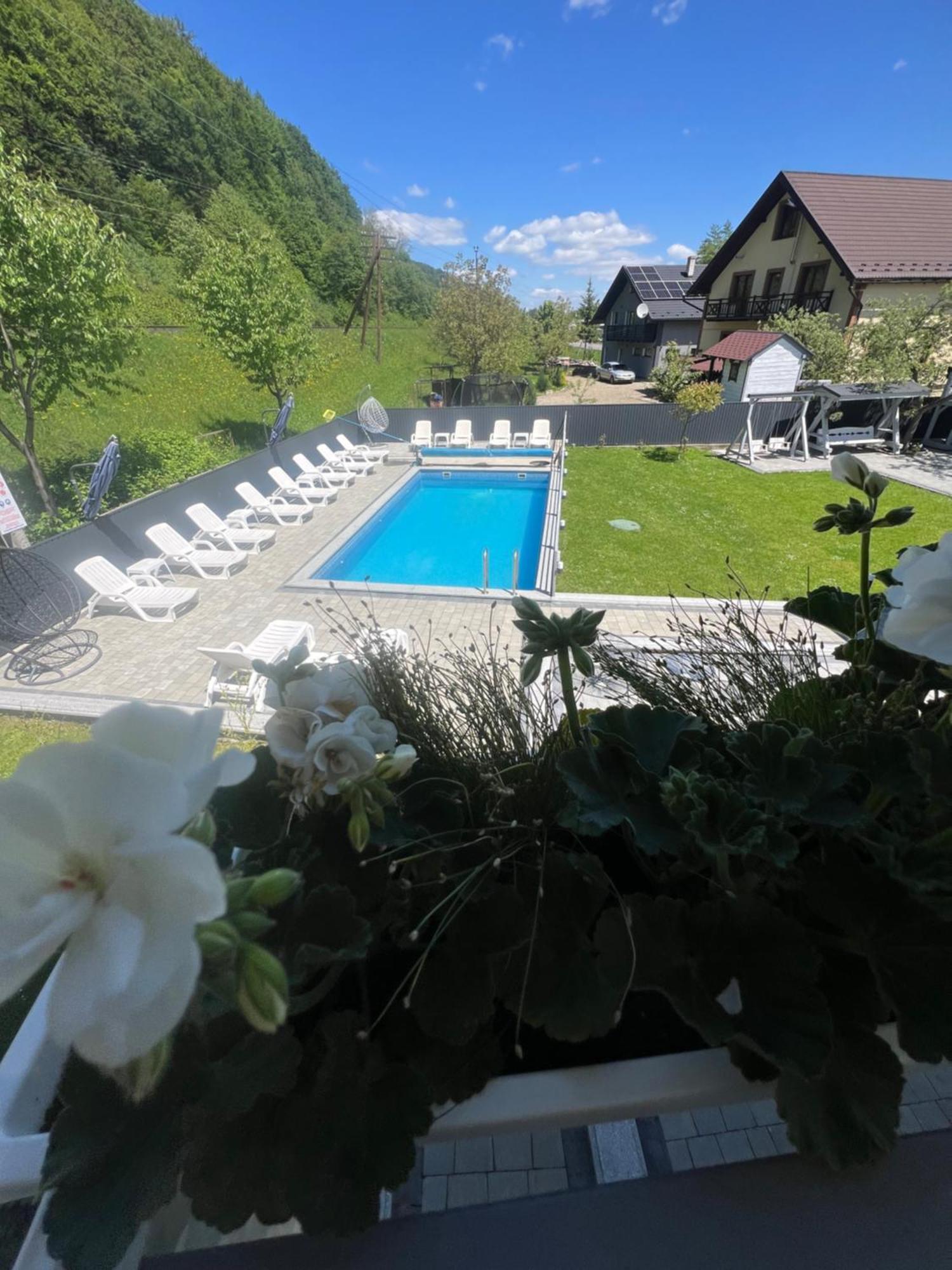 Фенікс Hotel Yaremche Exterior photo