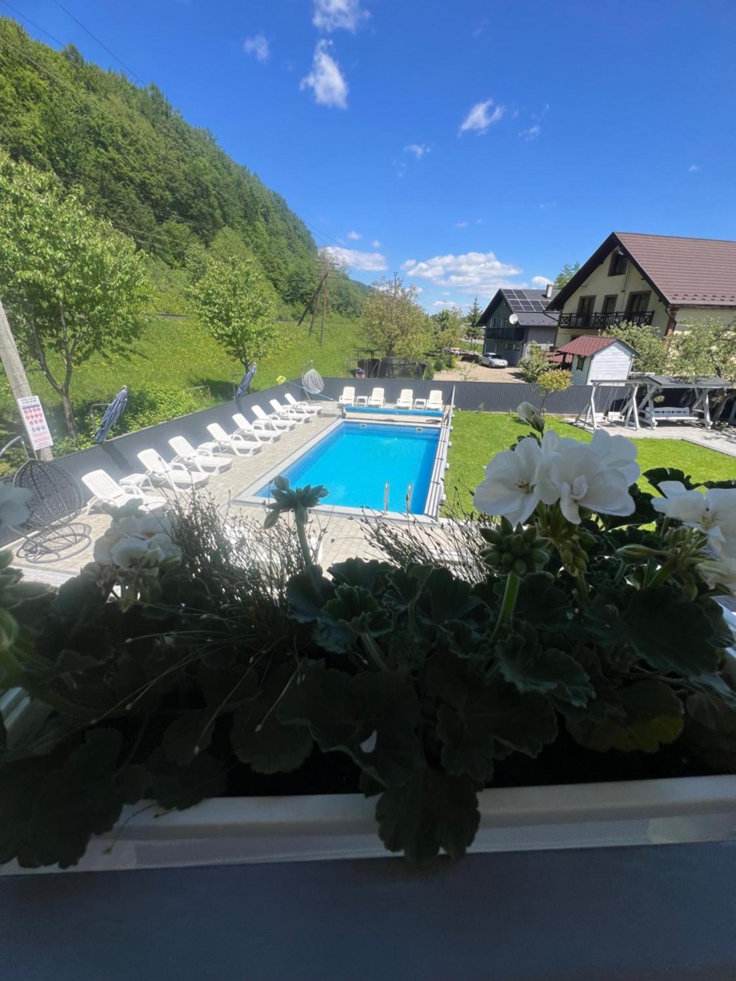 Фенікс Hotel Yaremche Exterior photo